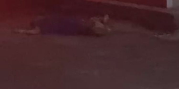 Pistoleiros cercam e executam jovem a tiros em Manaus