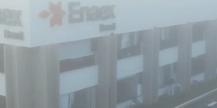 Explosão em fábrica deixa mortos e desaparecidos no Paraná