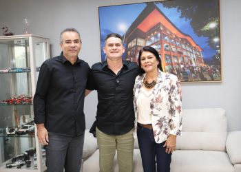 Prefeito David Almeida celebra liderança no Ideb do Norte e conquista Prêmio Nacional da Educação