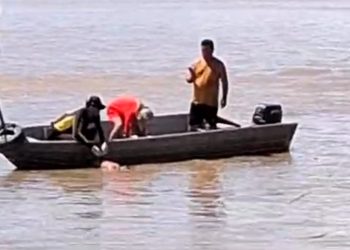 Menina de 3 anos morre após ser jogada no rio Amazonas durante briga de casal; veja o vídeo