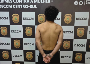 Motociclista de aplicativo desvia rota e abusa de passageira