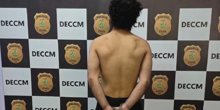 Motociclista de aplicativo desvia rota e abusa de passageira