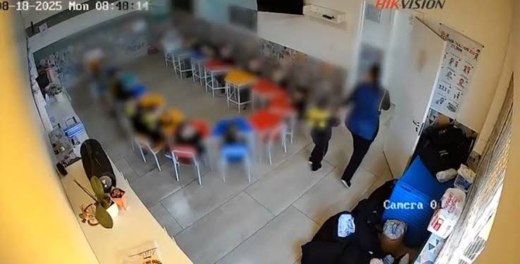 Criança de 4 anos tem os dentes danificados após ser agredida por professora no RS; veja o vídeo