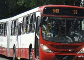 Homem é atropelado por ônibus da linha 640 em Manaus