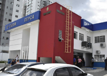 Madrasta condenada por tortura contra 3 enteados é presa