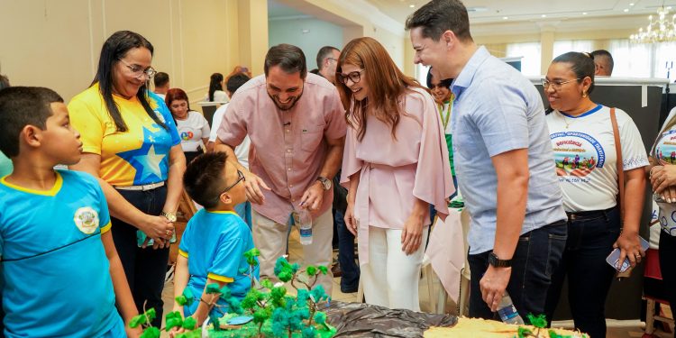 Fernanda Aryel surge defendendo a importância do investimento na Educação Especial municipal