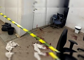 Homem é esfaqueado enquanto aguardava atendimento em UPA; veja o vídeo 