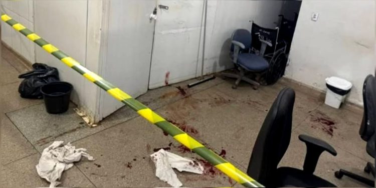 Homem é esfaqueado enquanto aguardava atendimento em UPA; veja o vídeo 