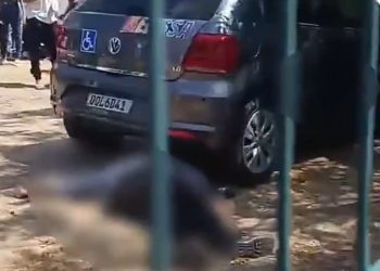 Dois alunos morrem e três ficam feridos durante ataque a tiros em escola; veja o vídeo