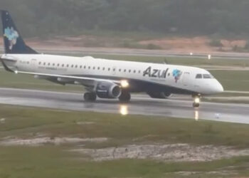 Colisão com pássaros fez avião realizar pouso de emergência em Manaus