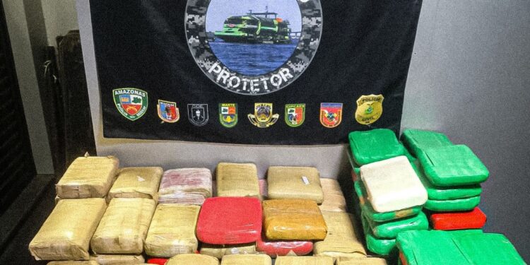 Operação apreende mais de 80 quilos de drogas no AM; quatro são presos