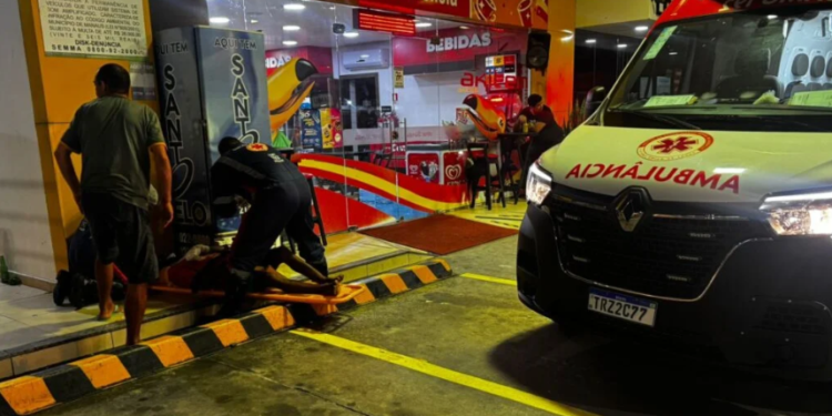 Homem tem dedo cortado por criminosos em cobrança de dívida