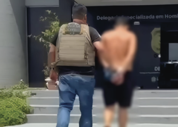 Homem condenado por matar adolescente por engano é preso