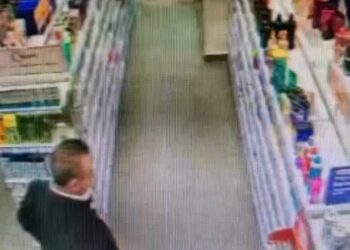 Taxista morre após ser baleado na cabeça durante assalto a farmácia