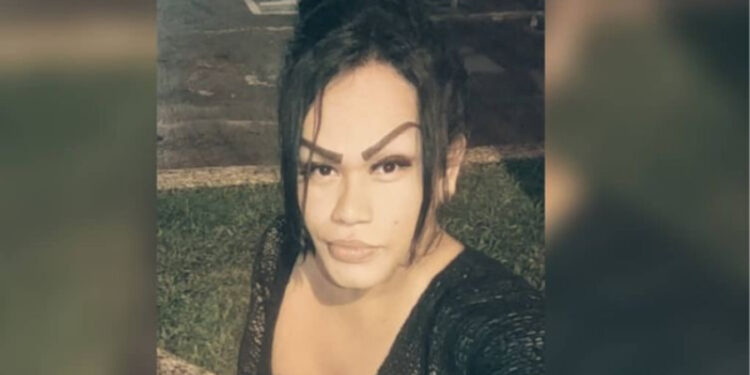 Mulher trans morre após queda de varanda de apartamento