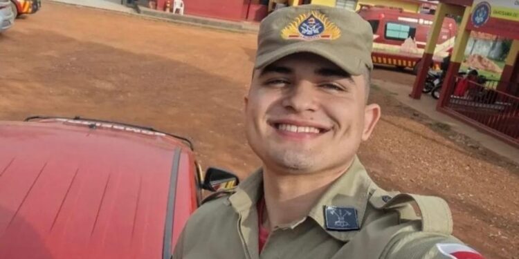 Soldado dos Bombeiros morre após grave acidente na BR-319