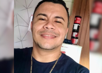 Homem morre após ser atingido por raio em embarcação no AM