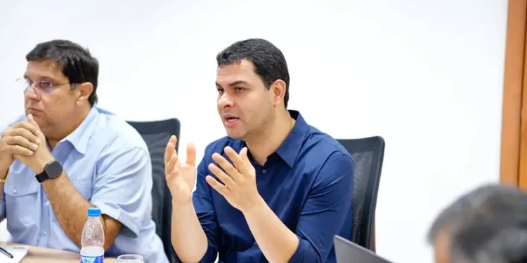 Saullo Vianna retorna ao comando da Semasc após rumores de crise