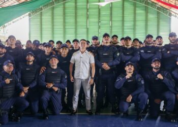 Prefeito David Almeida apresenta novos guardas municipais e lança operação ‘Boas Festas’