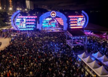 ‘Réveillon Gospel’ reúne mais de 50 mil pessoas na Ponta Negra