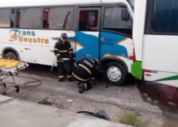 Acidente entre ônibus de rota deixa feridos no Distrito Industrial
