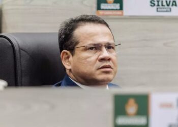 Eduardo Alfaia defende David Almeida e rebate acusações de Coronel Rosses na Câmara de Manaus