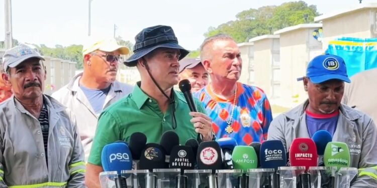 Cemitério vertical resolverá definitivamente falta de espaço para sepultamentos em Manaus, diz prefeito