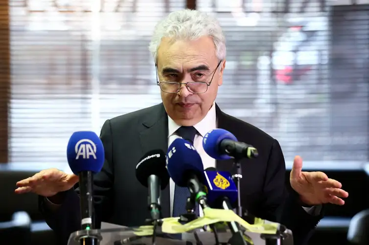 Reuters/Yves Herman/Arquivo/Proibida reprodução International Energy Agency Executive Director Dr Fatih Birol speaks during a press conference on developments in global energy markets, in Brussels, Belgium March 6, 2026. REUTERS/Yves Herman