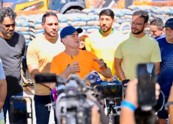 David Almeida anuncia fim de escolas de madeira na zona rural