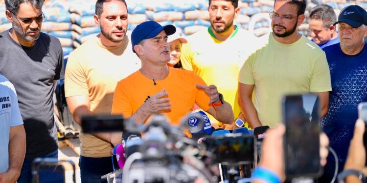 David Almeida anuncia fim de escolas de madeira na zona rural