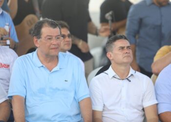 David Almeida condiciona apoio à reeleição de Eduardo Braga a respaldo total à sua candidatura ao Governo do AM