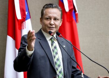 Adjuto Afonso deve permanecer na presidência da Aleam até 2027, apontam bastidores políticos