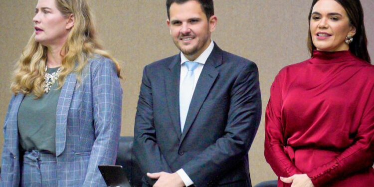Renato Junior parabeniza Roberto Cidade e reforça diálogo após eleição