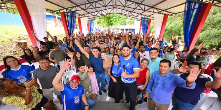 David Almeida participa de inauguração de centro para dependentes químicos