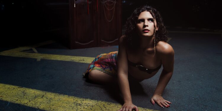 Cantora Duca Vieira lança EP “Rueira” e prepara show em Manaus
