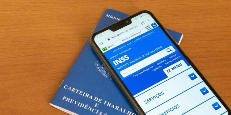 Número de benefícios negados pelo INSS cresce 70% em 2026 Número de benefícios negados pelo INSS cresce 70% em 2026