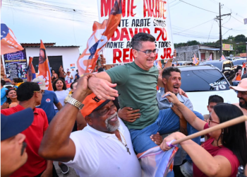 David apresenta propostas de emprego e moradia em grandes reuniões nas zonas Norte e Sul