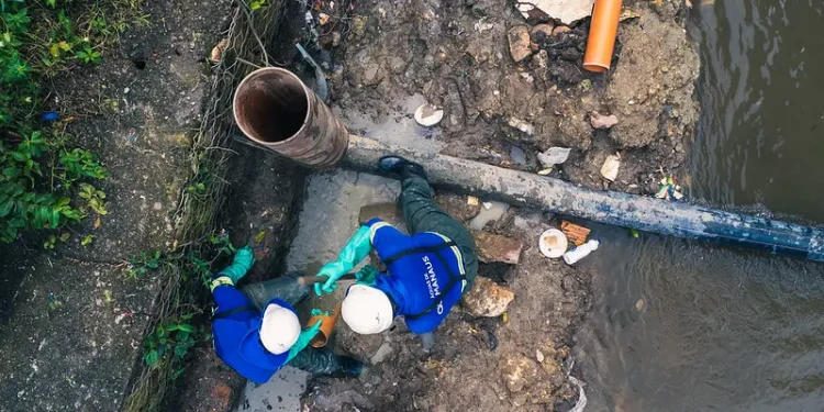 Manutenção afeta abastecimento de água em dezenas de bairros de Manaus Manutenção afeta abastecimento de água em dezenas de bairros de Manaus