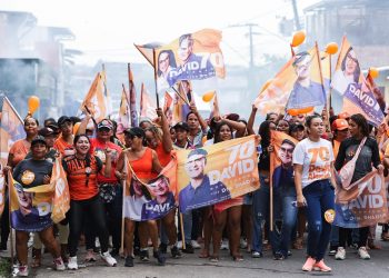 David Almeida retorna ao Nova Cidade, visita obras contra erosões e apresenta propostas para áreas de risco David Almeida retorna ao Nova Cidade, visita obras contra erosões e apresenta propostas para áreas de risco