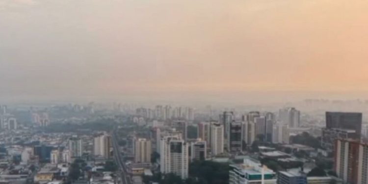 Qualidade do ar atinge níveis críticos em Manaus, com índices ‘Péssimo’ em diversas zonas