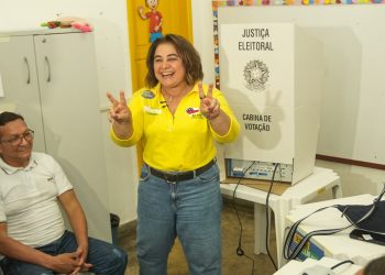 Professora Maria vota em Manaus e reforça prioridade na saúde