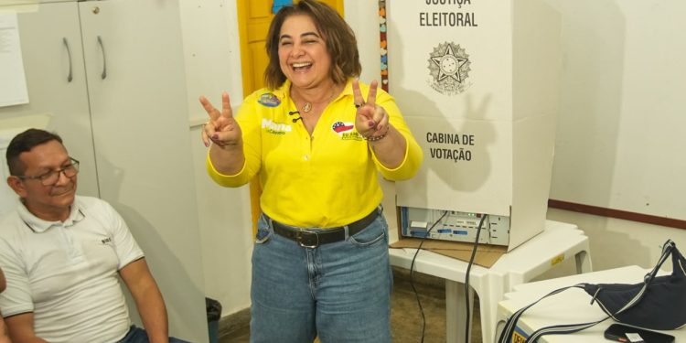 Professora Maria vota em Manaus e reforça prioridade na saúde