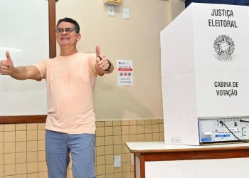 David Almeida vota em Manaus e diz chegar à eleição com “sensação de dever cumprido” David Almeida vota em Manaus e diz chegar à eleição com “sensação de dever cumprido”